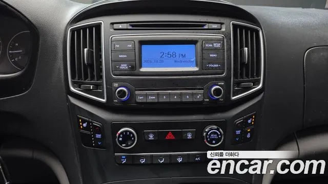 Hyundai Starex — фото 16