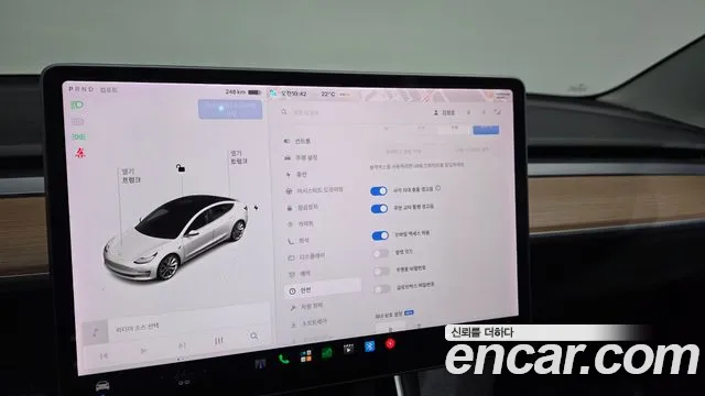 Tesla Model 3 — фото 15