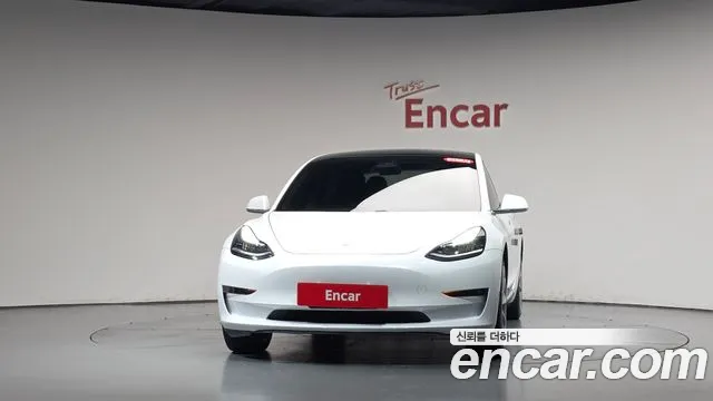 Tesla Model 3 — фото 2