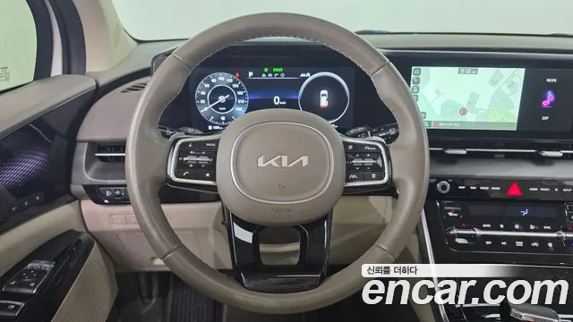 Kia Carnival — фото 12