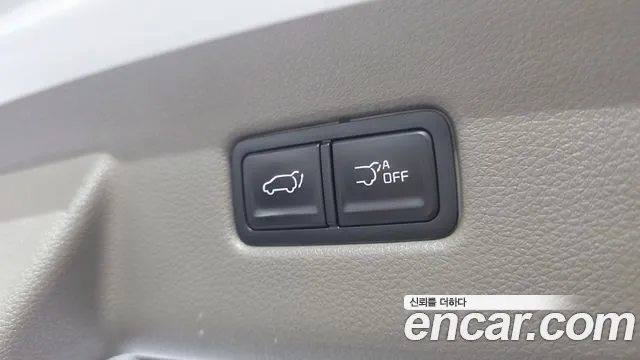 Kia Carnival — фото 14