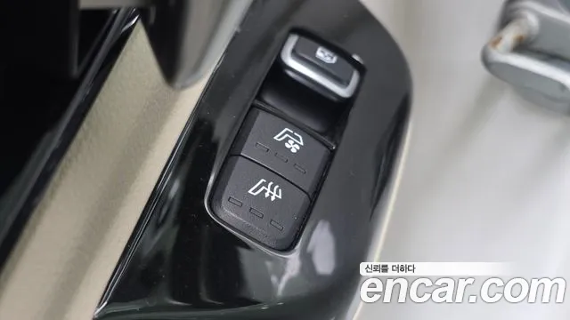 Kia Carnival — фото 28