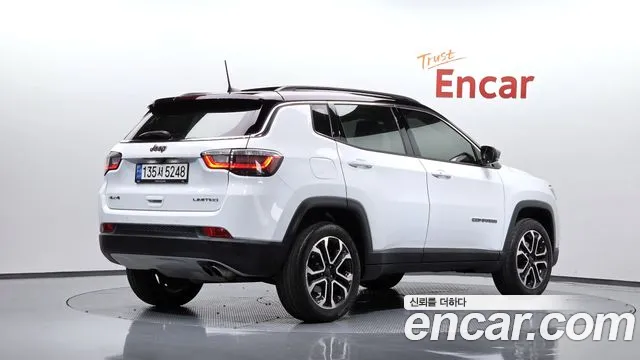 Jeep Compass — фото 2