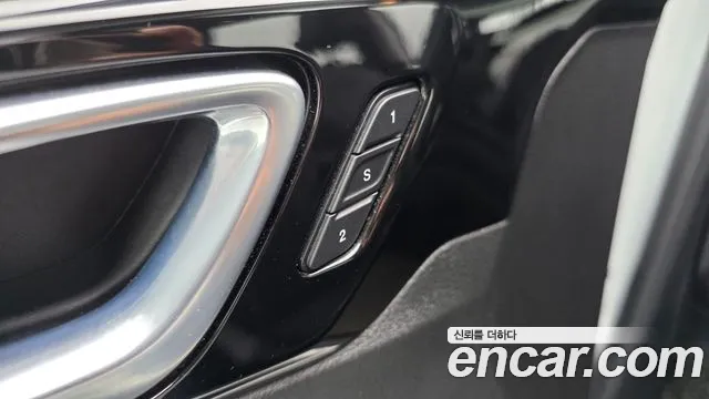 Jeep Compass — фото 30