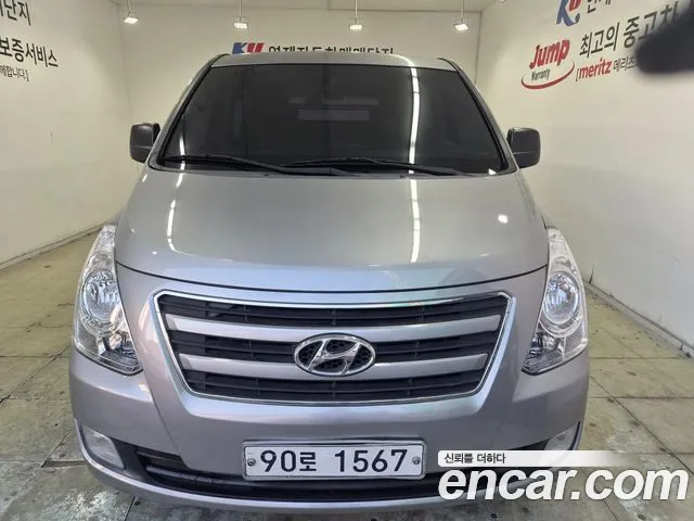 Hyundai Starex — фото 1