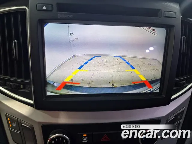 Hyundai Starex — фото 11
