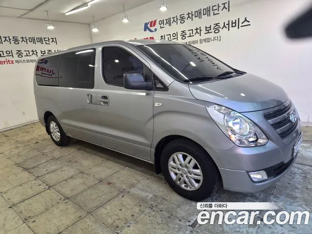 Hyundai Starex — фото 2
