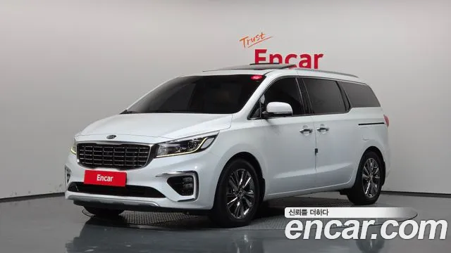Kia Carnival — фото 1