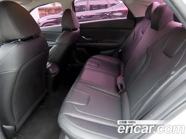 Hyundai Avante — фото 11