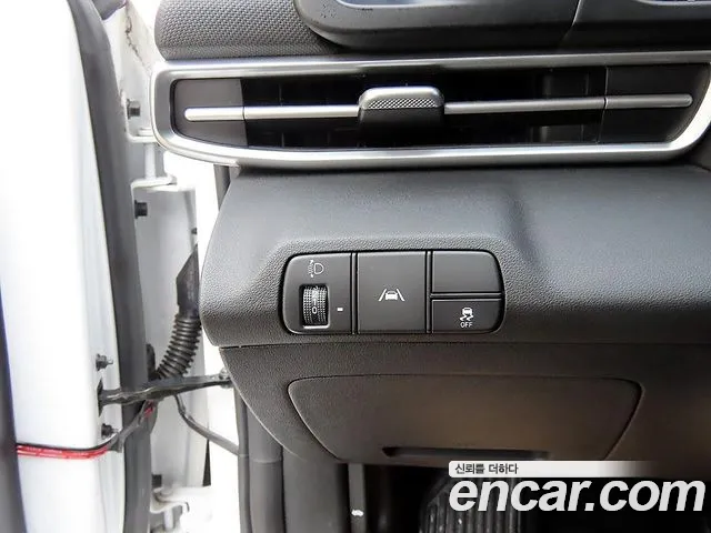 Hyundai Avante — фото 14
