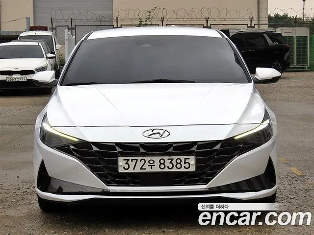 Hyundai Avante — фото 3