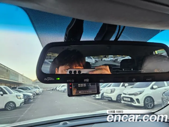 Kia Niro — фото 13