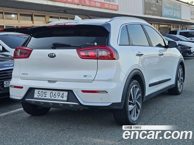 Kia Niro — фото 4