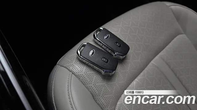 Kia Sorento — фото 17