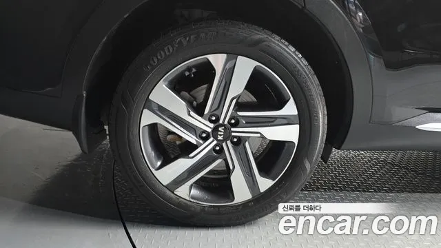 Kia Sorento — фото 5