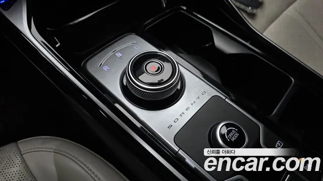 Kia Sorento — фото 9