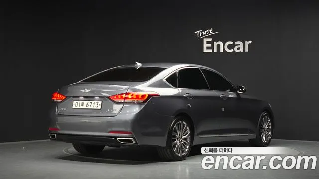 Hyundai Genesis — фото 1