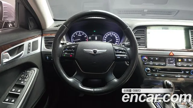 Hyundai Genesis — фото 12