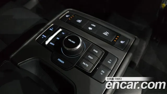 Hyundai Genesis — фото 18