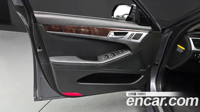 Hyundai Genesis — фото 24