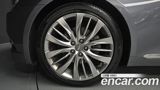 Hyundai Genesis — фото 4