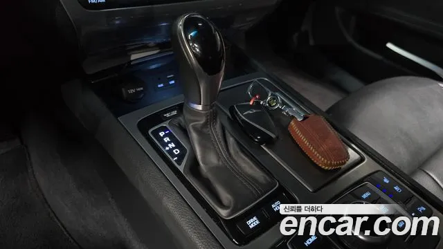 Hyundai Genesis — фото 8