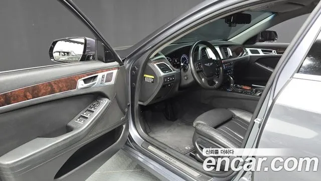 Hyundai Genesis — фото 9