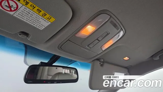 Kia Carnival — фото 16