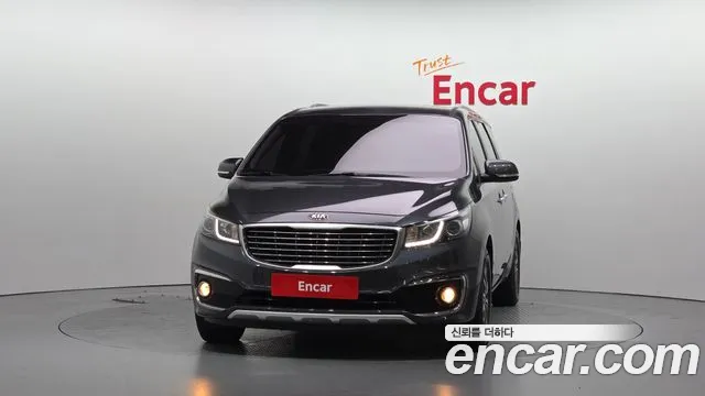 Kia Carnival — фото 3
