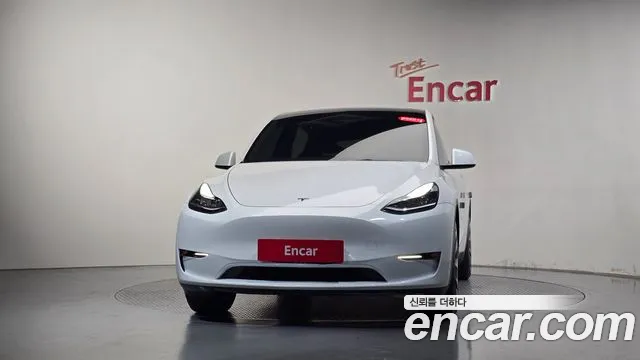 Tesla Model Y — фото 3