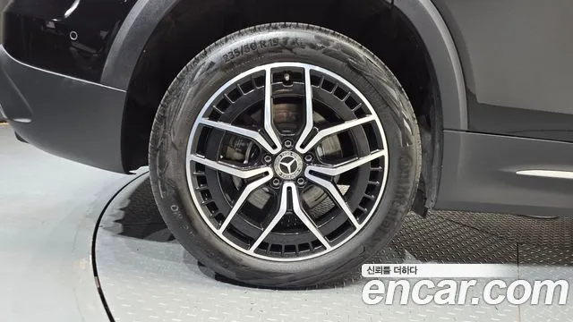 Mercedes-Benz EQB — фото 22