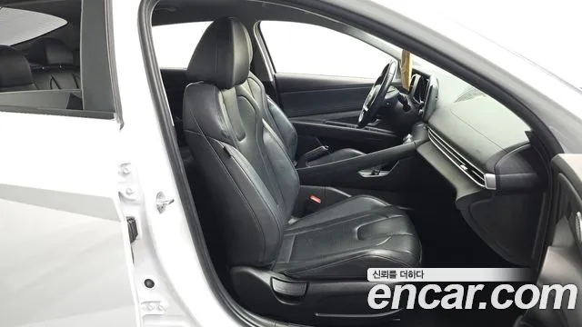 Hyundai Avante — фото 12
