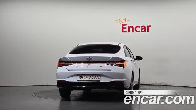 Hyundai Avante — фото 4