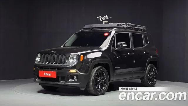 Jeep Renegade — фото 1