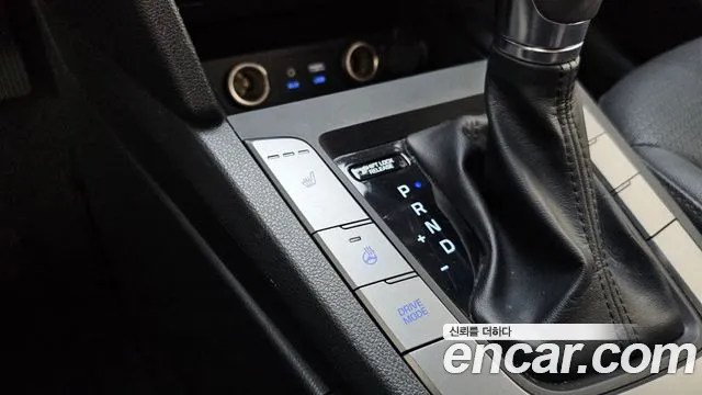 Hyundai Avante — фото 30