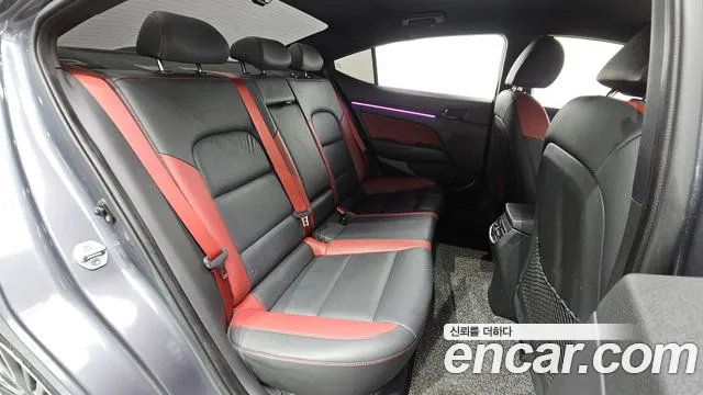 Hyundai Avante — фото 11