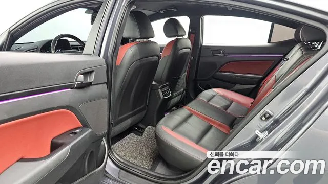 Hyundai Avante — фото 12