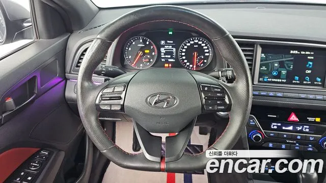 Hyundai Avante — фото 13
