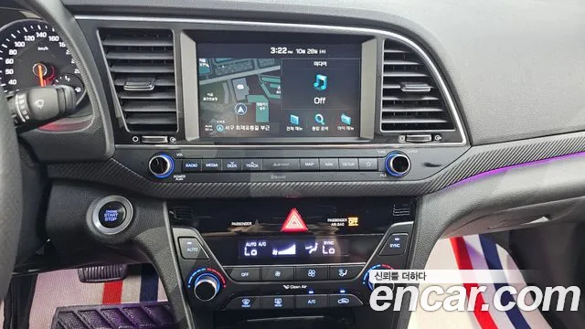 Hyundai Avante — фото 14