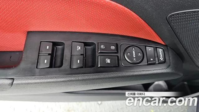Hyundai Avante — фото 16