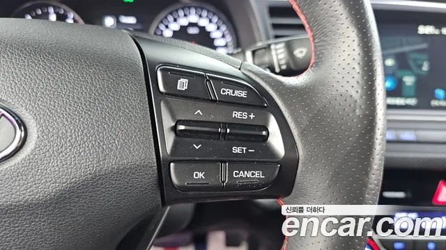 Hyundai Avante — фото 19
