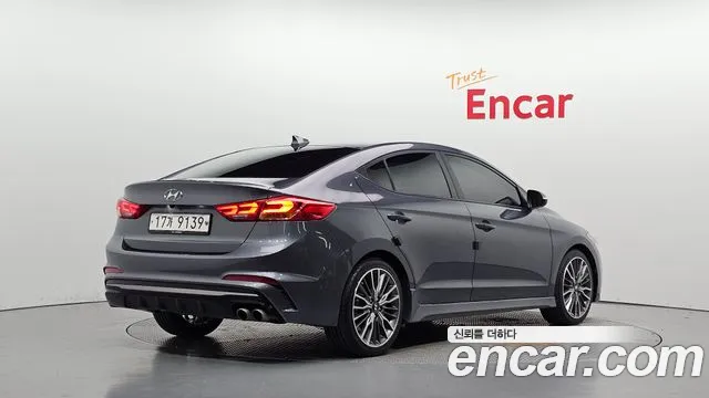Hyundai Avante — фото 2