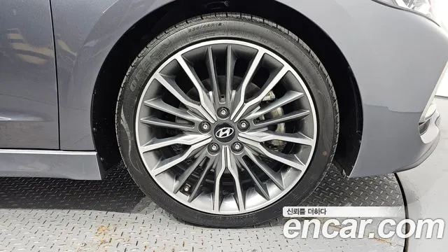 Hyundai Avante — фото 21