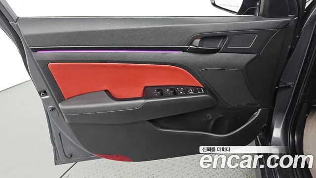 Hyundai Avante — фото 24