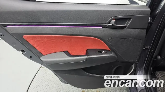 Hyundai Avante — фото 25