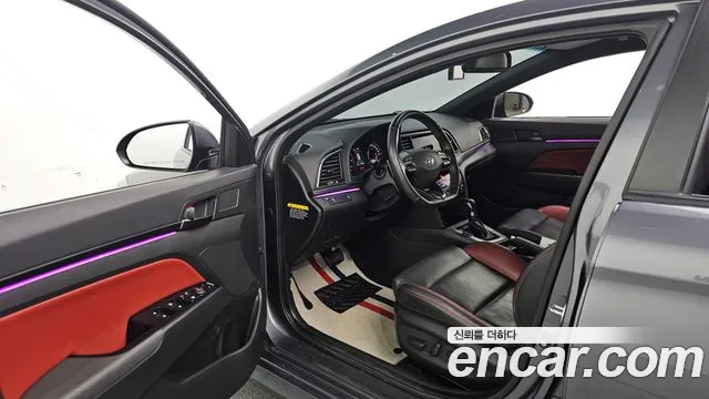 Hyundai Avante — фото 10