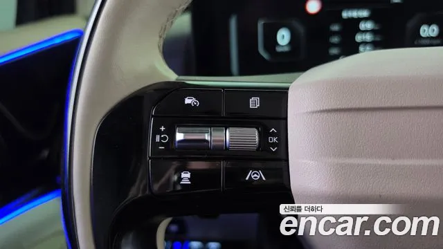 Kia Carnival — фото 16