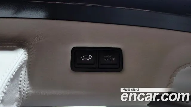 Kia Carnival — фото 17
