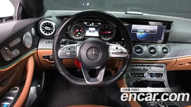 Mercedes-Benz E-Class — фото 13