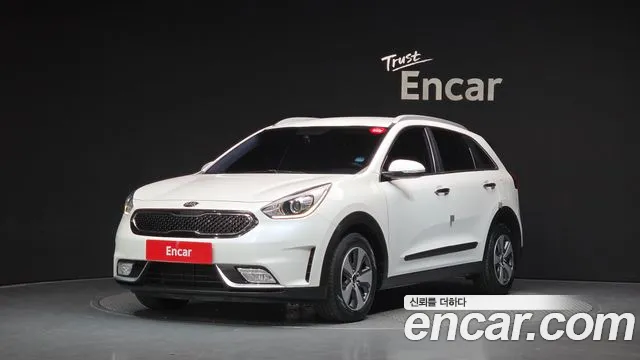 Kia Niro — фото 1